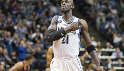  狼队边锋突破造杀伤，主场三球大胜纽卡斯尔联显实力