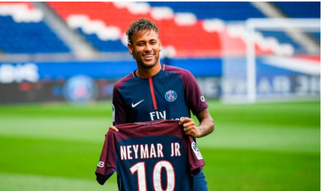  法甲替补奇兵建功立业，斯特拉斯堡换人策略收奇效