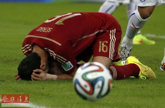  弗赖堡定位球战术显威，头槌破门终结连败尴尬