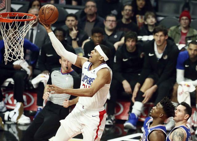  恩比德统治内线轰下四十加，七六人轻取魔术获三连胜